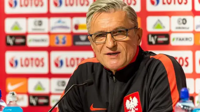 Ile zarabia trener reprezentacji Polski? Prawda o jego zarobkach i obowiązkach
