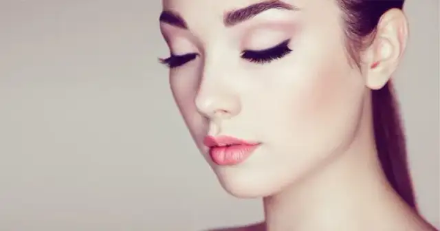 Henna rzęs czy niszczy? Odkryj prawdę o bezpieczeństwie rzęs