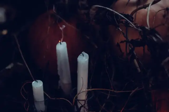 Rytuał odcięcia: Jak uwolnić się od toksycznych osób i negatywnej energii?