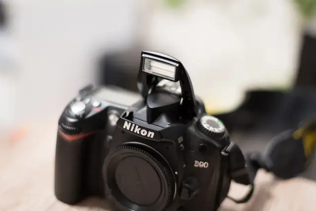Najlepsza lampa błyskowa do Nikona d90 - porównanie topowych modeli