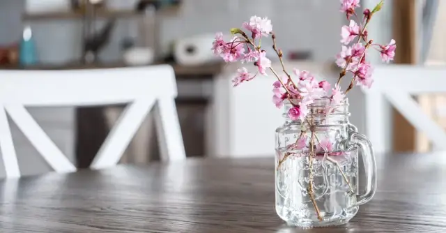 Jak film Kwiat wiśni ukazuje japońską kulturę? Symbolika