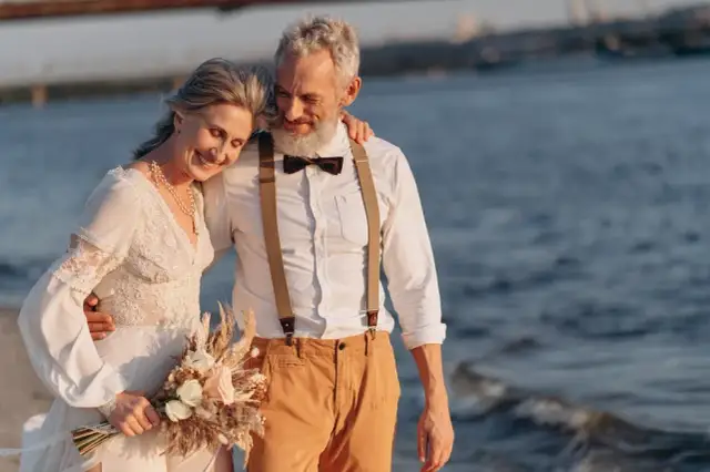 Najlepsze pomysły na prezent na 50 lecie ślubu, które wzruszą