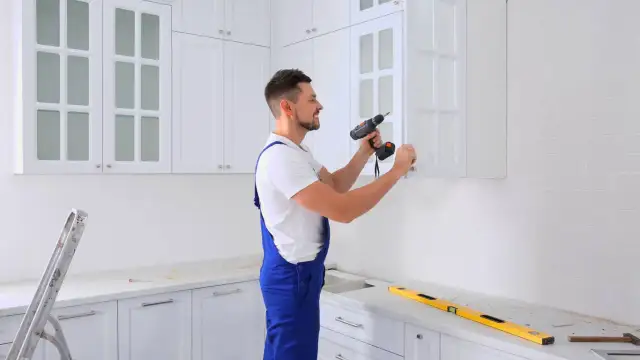 Ile kosztuje metr kuchni? Sprawdź ceny i uniknij nieprzyjemnych wydatków