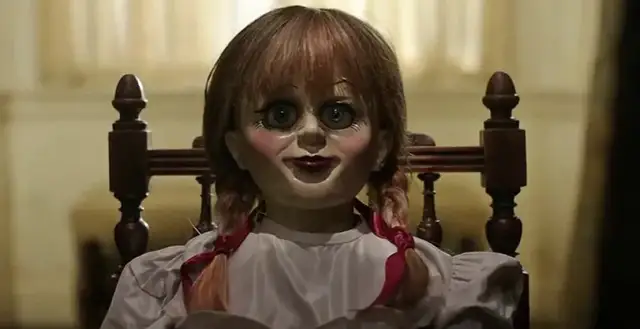 Annabelle: Narodziny zła - Mroczna historia opętanej lalki