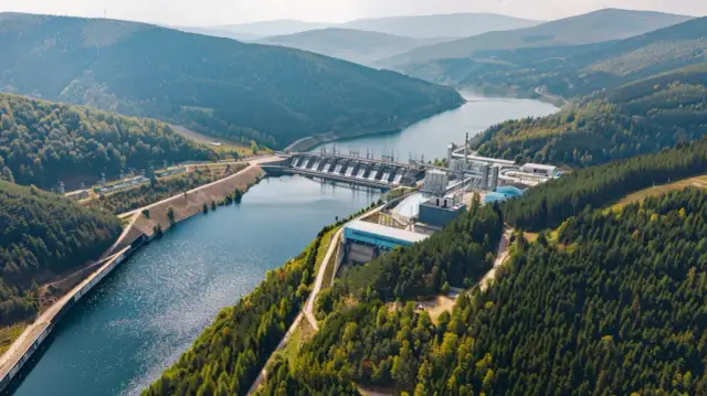 Elektrownia Porąbka-Żar: warto ją zwiedzić? Opinie i ceny biletów