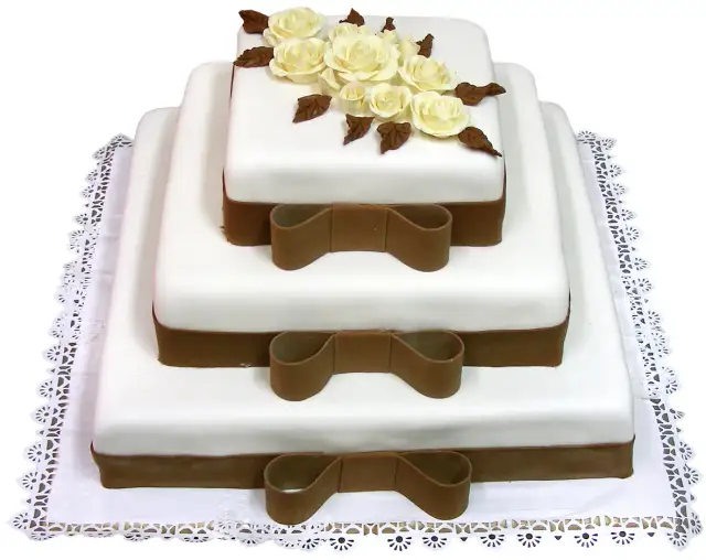 Tort weselny prostokątny piętrowy: wszystko co musisz wiedzieć przed wyborem