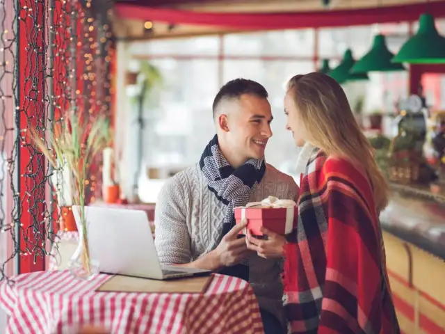 Co kupić mężowi na walentynki, by go zaskoczyć i uszczęśliwić