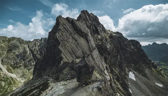 Kozi Wierch: czas przejścia i trasy na szczyt - praktyczne info