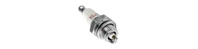 Jaka świeca do kosiarki spalinowej? Wybierz najlepszą opcję dla siebie