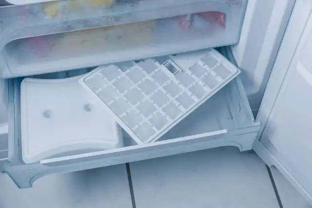 Ile prądu zużywa zamrażarka na dobę? Zaskakujące fakty o kosztach energii