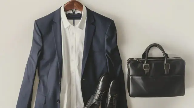 Jak ubrać się na rozmowę kwalifikacyjną? Tajniki sukcesu krok po kroku