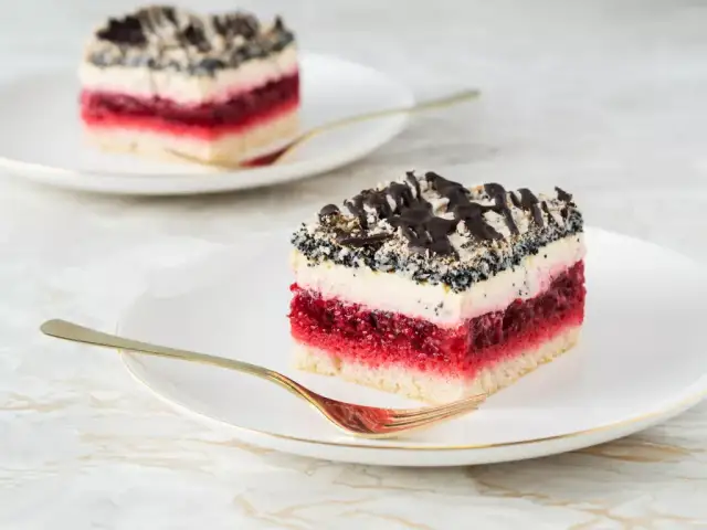 Pyszne ciasto biskup - prosty przepis na wyjątkowy deser na każdą okazję