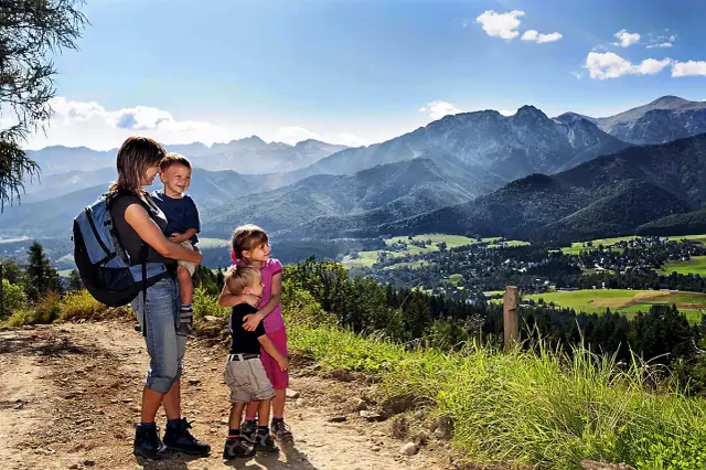 Gdzie z dzieckiem w góry? Najlepsze miejsca i porady dla rodzinnych wakacji
