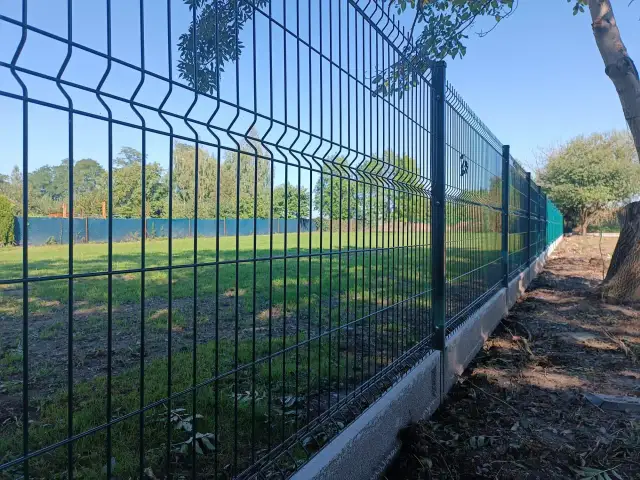 Ogrodzenie panelowe? Czemu nie! Sprawdź dlaczego warto zastosować je na swojej posesji