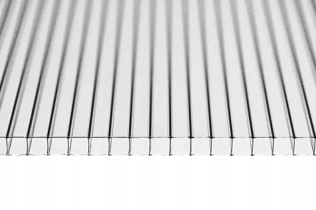 Poliwęglan na dachy: trwałość, oszczędności i ochrona przed UV