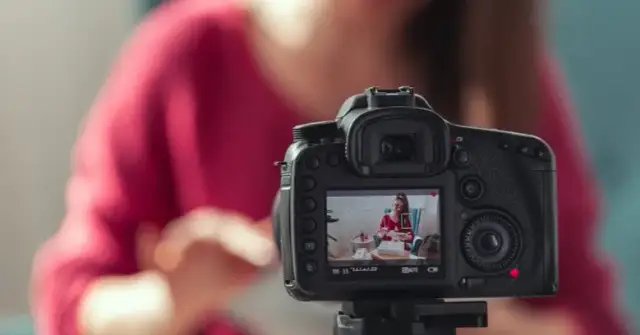 Jaki aparat do filmowania? Odkryj najlepsze modele dla vlogerów