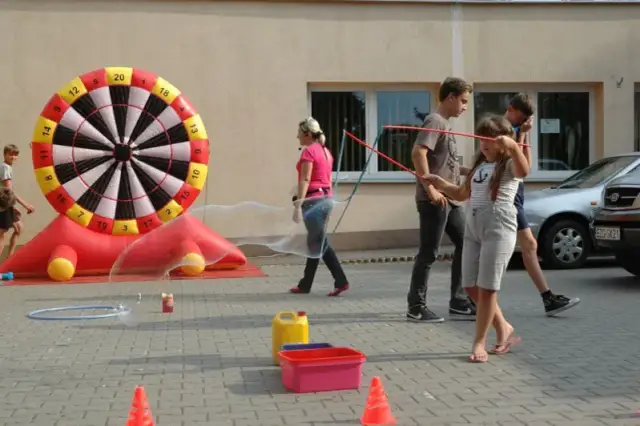 Najlepsze zabawy plenerowe dla dzieci i rodziców – aktywne spędzanie czasu na świeżym powietrzu