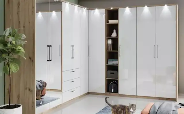 Jak zrobić garderobę w sypialni, aby maksymalnie wykorzystać przestrzeń