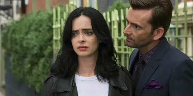 Jessica Jones: Opinie, Recenzje i Oceny Kontrowersyjnego Serialu