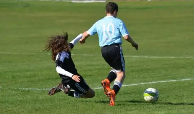 Jak jedzą piłkarze? Sekrety ich diety i wpływ na wyniki sportowe