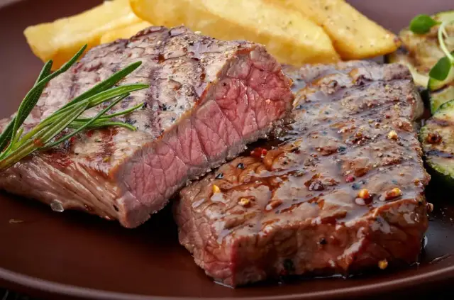 Najlepsza marynata do wołowiny duszonej, która zmieni smak potrawy