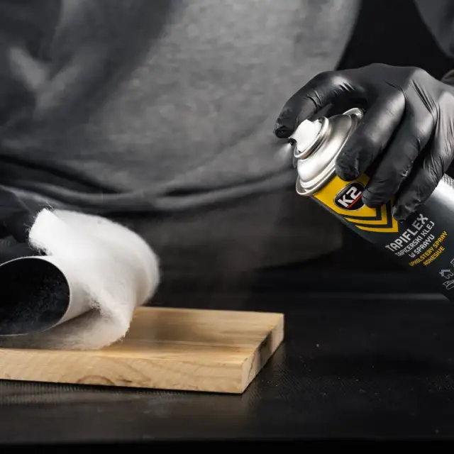 Najlepszy klej do tapicerki samochodowej – uniknij błędów przy wyborze