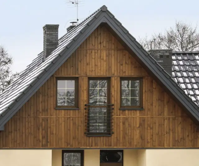 Jaka wełna na elewacje drewniane? Oto, co musisz wiedzieć, aby nie przepłacić
