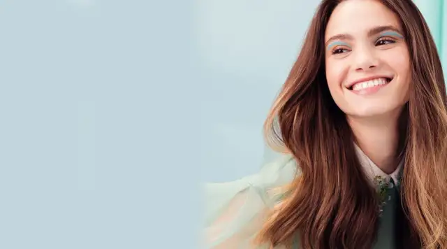 Blada cera jaki kolor włosów – najlepsze odcienie, które ożywią twarz