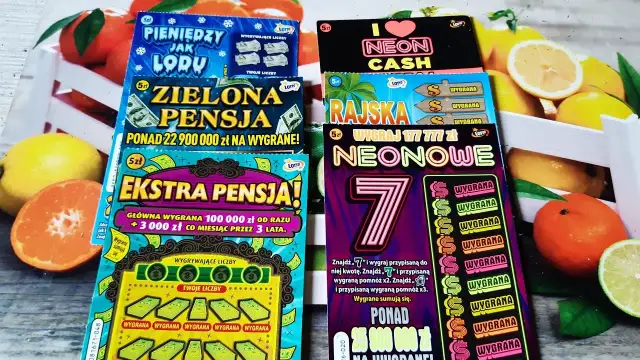 Ile jest zdrapek w paczce po 5 zł? Zaskakujące różnice producentów!