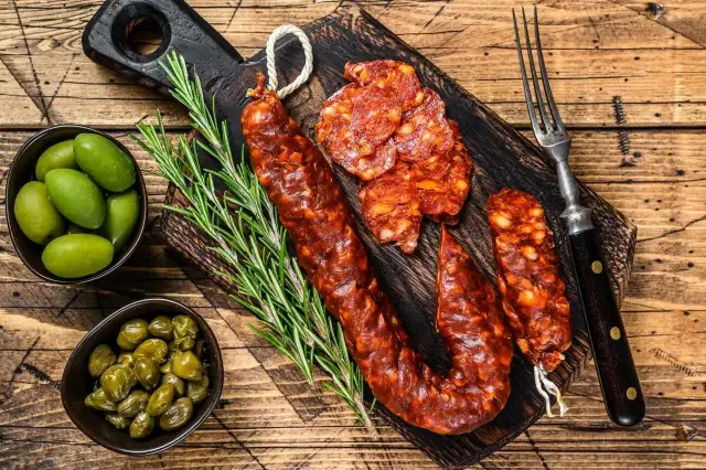 Kiełbasa chorizo jak jeść: najlepsze sposoby na smakowite podanie