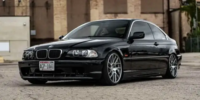 BMW E46 318i: Kluczowe informacje o osiągach, usterkach i specyfikacji