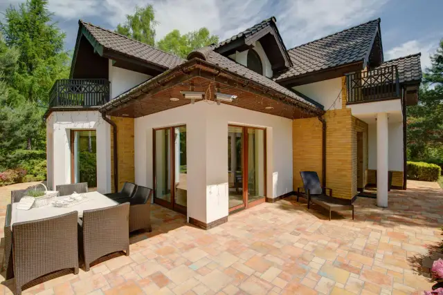 Ile kosztuje m2 elewacji na gotowo? Sprawdź ceny i oszczędności