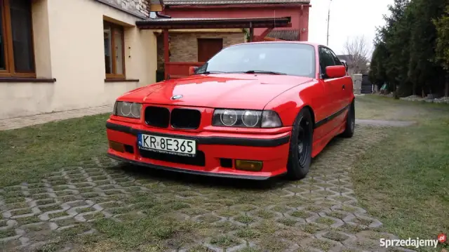 BMW E36 M-Pakiet – czy warto zainwestować w ten klasyczny model?
