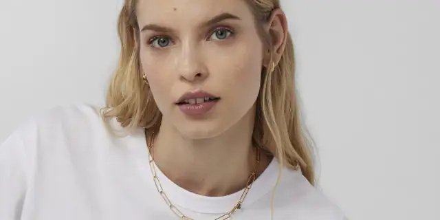 Jak czyścić złotą biżuterię: unikaj najczęstszych błędów i zyskaj blask