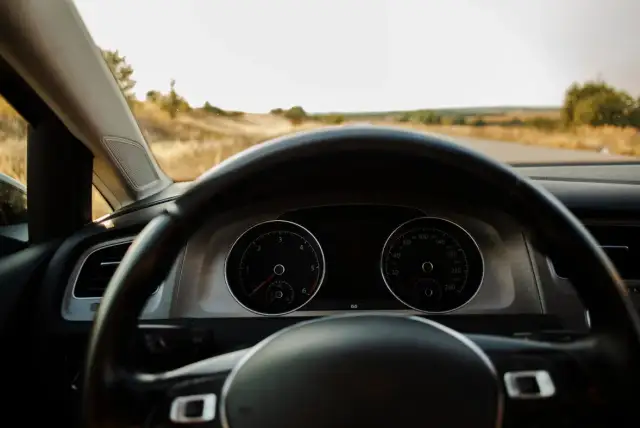 Adrenalina na drodze i w rozgrywce – co łączy fanów Hondy z miłośnikami emocji online?