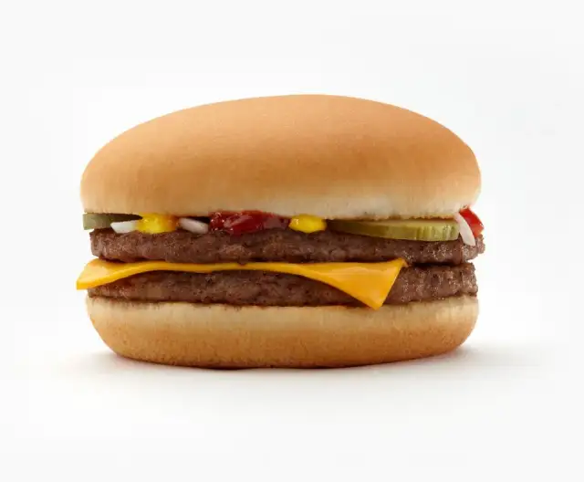 Ile kcal ma McDouble? Wartości odżywcze i tajemnice burgera McDonald's