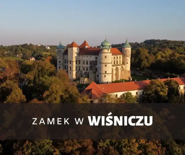 Zamek w Wiśniczu zwiedzanie: co warto zobaczyć i kiedy przyjechać
