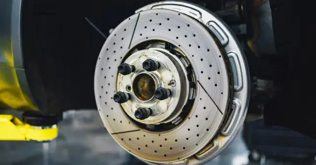 Uszkodzenie elementów układu nośnego - Objawy i naprawa