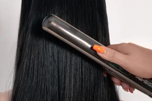 Jaką moc ma prostownica? Kluczowe informacje o wattach i wydajności