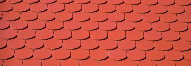 Ile waży dachówka karpiówka? Kluczowe informacje o wadze i zastosowaniu