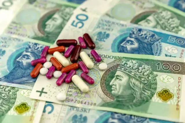 Kiedy emeryt może odliczyć wydatki na leki? Sprawdź warunki ulg