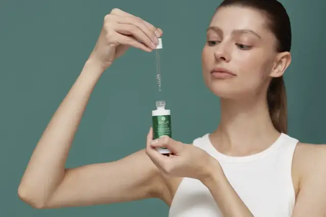 Cera mieszana – poznaj jej cechy i jak ją pielęgnować skutecznie