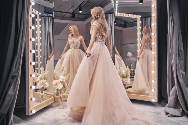 Jaka suknia ślubna do jakiej figury? Idealne fasony dla każdej sylwetki