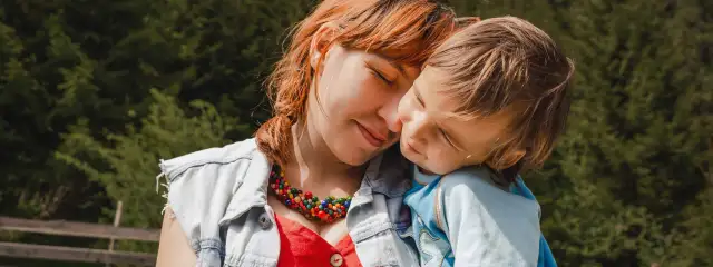 Kim jest mama: Kluczowa rola matki w życiu dziecka i rodziny