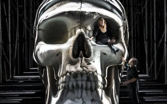 Rzeźby ze styropianu: Jak wykorzystać je w dekoracjach eventów?