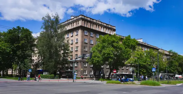 Jak dojechać do osiedla szkolnego w Krakowie - najłatwiejsze trasy
