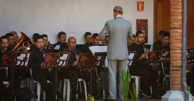 Muzyka filmowa: Jak kształtuje emocje widzów?