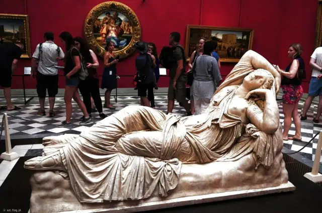 Z kim jest Ariadna? Tajemnice miłości z Tezeuszem i Dionizosem