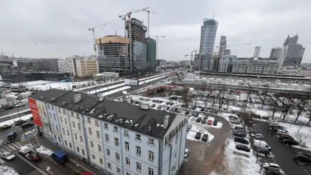 Dwie wieże Kaczyńskiego - kontrowersje i tajemnice budowy w Warszawie