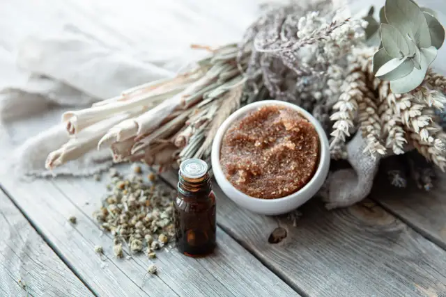 Peeling przed czy po saunie? Jak uniknąć błędów i zadbać o skórę